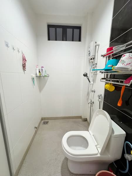1.5-storey Terraced House for Sale in Taman Pelangi Indah (Ulu Tiram) - Bess Wong - PropertyGuru.com.my