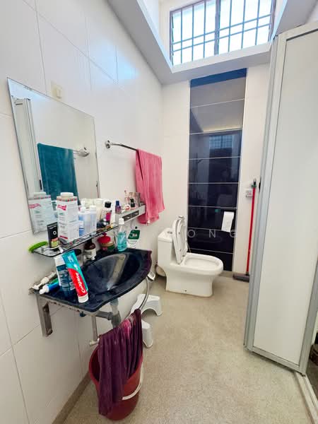 1.5-storey Terraced House for Sale in Taman Pelangi Indah (Ulu Tiram) - Bess Wong - PropertyGuru.com.my