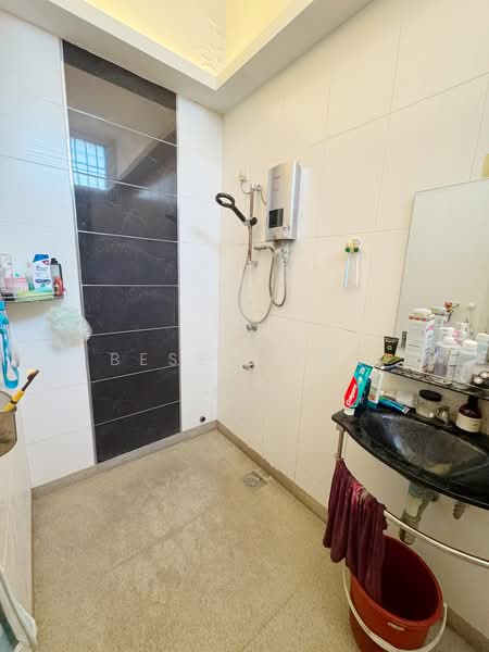 1.5-storey Terraced House for Sale in Taman Pelangi Indah (Ulu Tiram) - Bess Wong - PropertyGuru.com.my