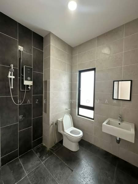 2-storey Terraced House for Rent in Alam Impian (Shah Alam) - Hazeman Omar - Bathroom - PropertyGuru.com.my