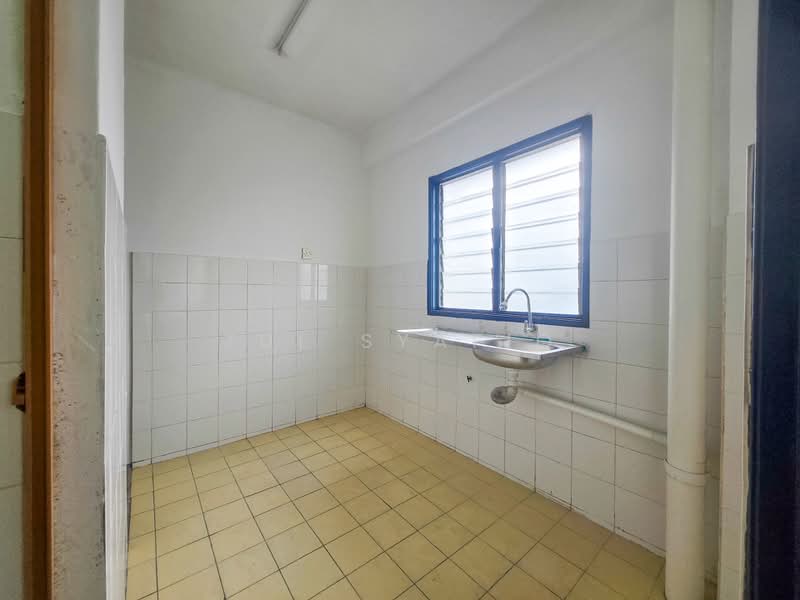 Rumah Flat untuk Dijual di Bandar Tasik Selatan (Low Cost) - Zul Syafiq - Kitchen - PropertyGuru.com.my