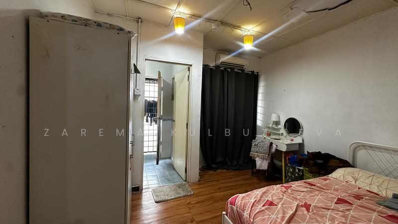 2-storey Terraced House for Sale in Ampang Jaya (Ampang) - Zarema Kulbuzheva - Bedroom - PropertyGuru.com.my