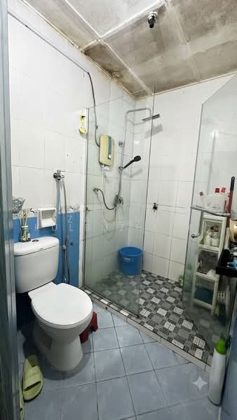 2-storey Terraced House for Sale in Ampang Jaya (Ampang) - Zarema Kulbuzheva - Bathroom - PropertyGuru.com.my