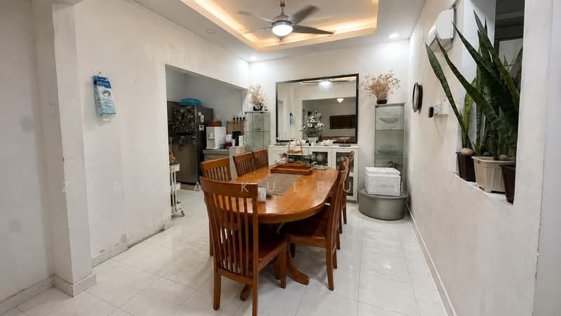 2-storey Terraced House for Sale in Ampang Jaya (Ampang) - Zarema Kulbuzheva - Dining Room - PropertyGuru.com.my