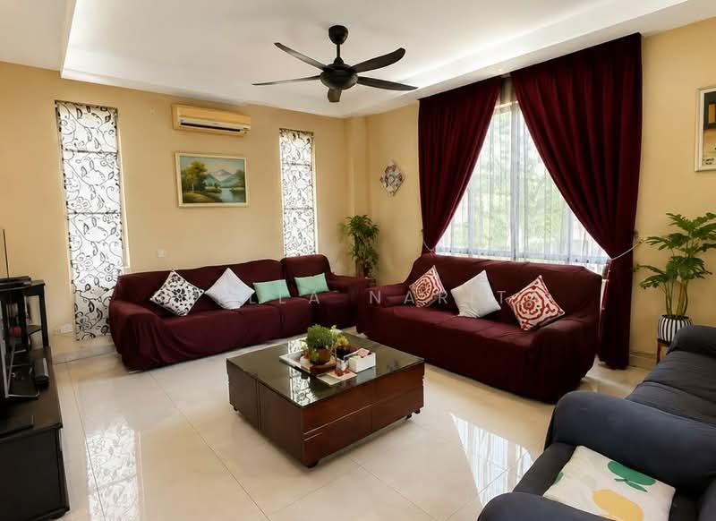 Rumah Banglo untuk Disewa di Ledang Heights (Iskandar Puteri (Nusajaya)) - Stella Narita - Living Room - PropertyGuru.com.my