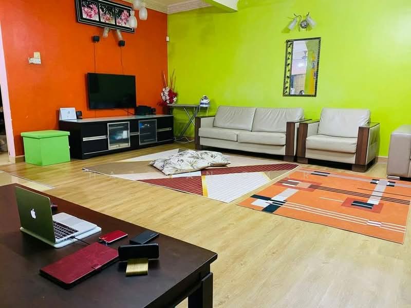 Rumah Teres 2-Tingkat untuk Dijual di Kajang Perdana (Kajang) - Hazeman Omar - Living Room - PropertyGuru.com.my