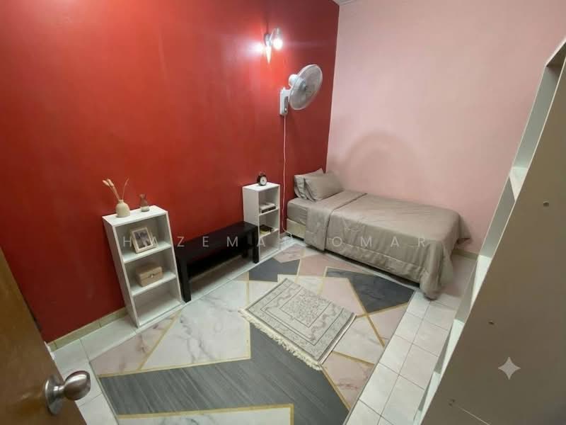 Rumah Teres 2-Tingkat untuk Dijual di Kajang Perdana (Kajang) - Hazeman Omar - Bedroom - PropertyGuru.com.my