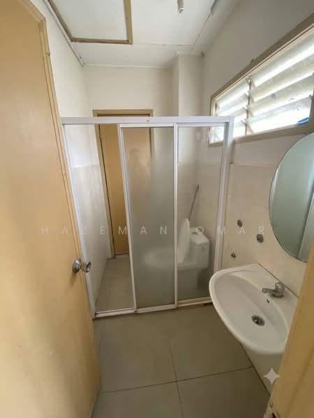 Rumah Teres 2-Tingkat untuk Dijual di Kajang Perdana (Kajang) - Hazeman Omar - Bathroom - PropertyGuru.com.my