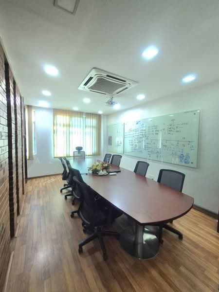 Shop / Office for Sale in Seksyen 9 (Bangi) - Azli Ibrahim - Interior - PropertyGuru.com.my