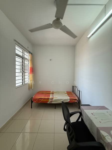 Condominium for Sale at Pearl Avenue - Ray Chong - Bedroom - PropertyGuru.com.my