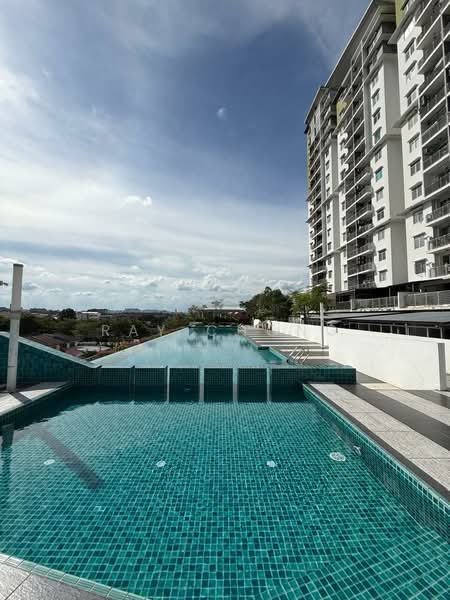 Condominium for Sale at Pearl Avenue - Ray Chong - Wading + Infinity Pool - PropertyGuru.com.my