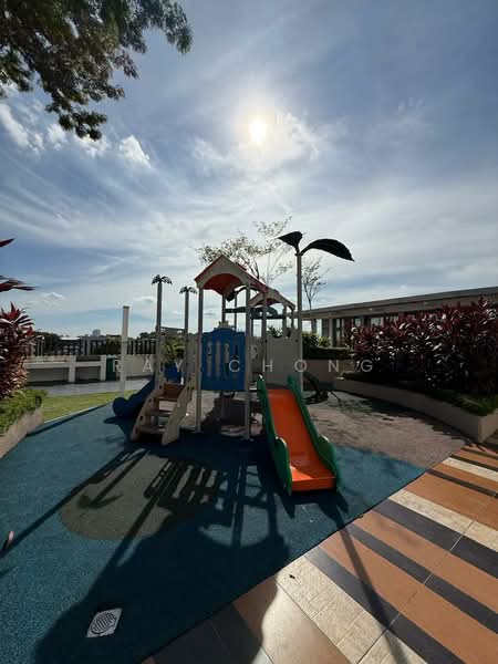 Condominium for Sale at Pearl Avenue - Ray Chong - Children's Playground - PropertyGuru.com.my