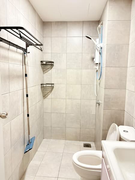 Servis Apartment untuk Disewa di One Equine - Yk Yong - Bathroom - PropertyGuru.com.my
