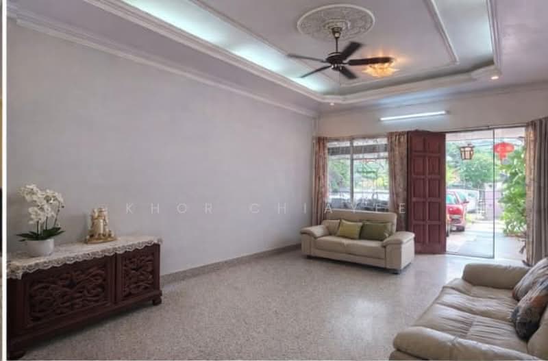 Semi-Detached House for Sale in Fettes Park (Tanjung Tokong) - Khor Chiayee - Living Room - PropertyGuru.com.my