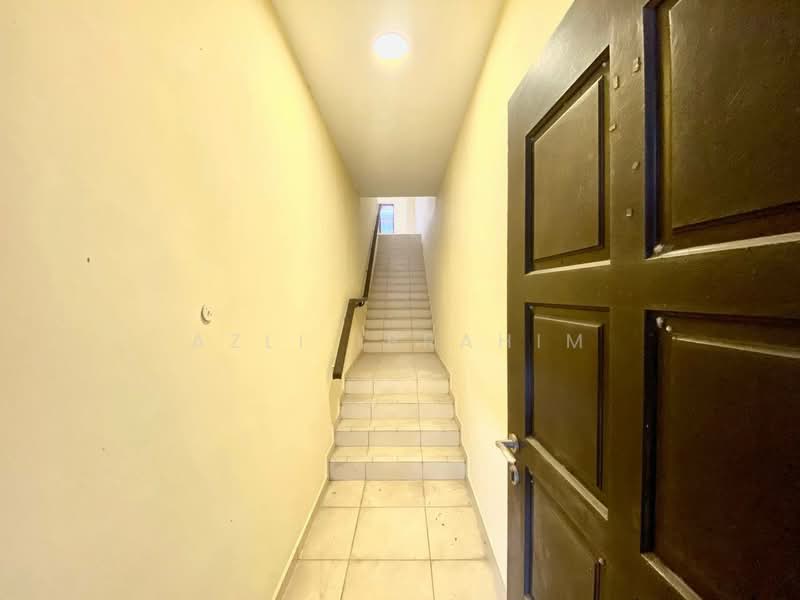 Rumah Bandar untuk Dijual di Mutiara Tropicana (Petaling Jaya) - Azli Ibrahim - Corridor - PropertyGuru.com.my