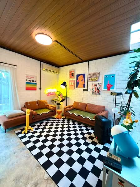 Bungalow for Rent in Jalan Klang Lama (Old Klang Road) (Kuala Lumpur) - Lucus Yong - Living Room - PropertyGuru.com.my