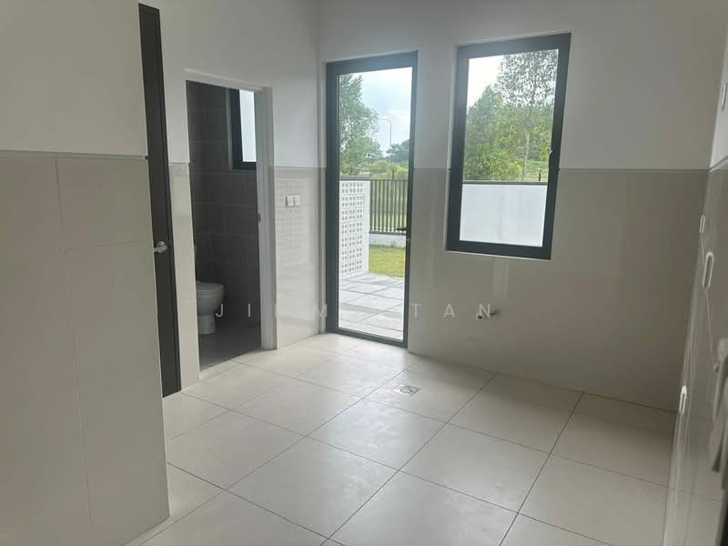 Rumah Banglo untuk Dijual di Bandar Seri Coalfields (Sungai Buloh) - Jimmy Tan - Bathroom - PropertyGuru.com.my