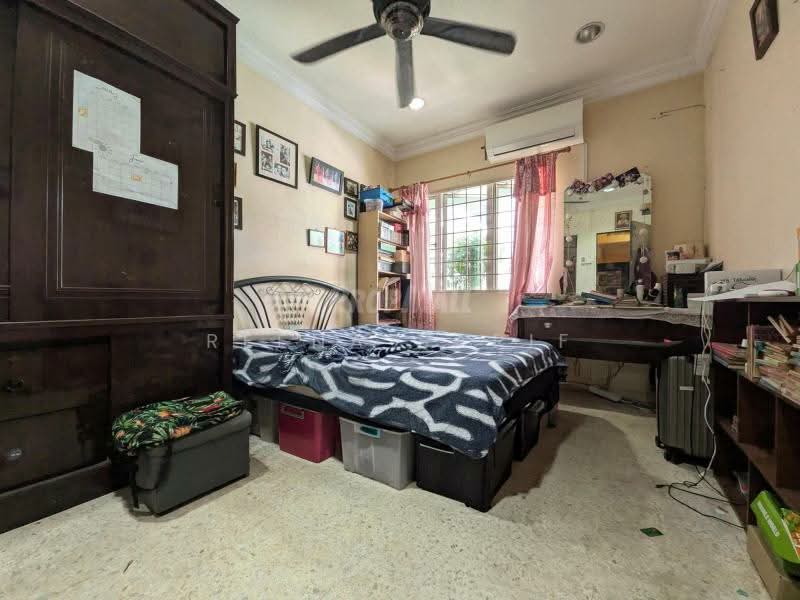 Cluster House for Sale in Superlink Single Storey Terrace Cluster Bangsar (Bangsar) - Reena Sarif - Bedroom - PropertyGuru.com.my