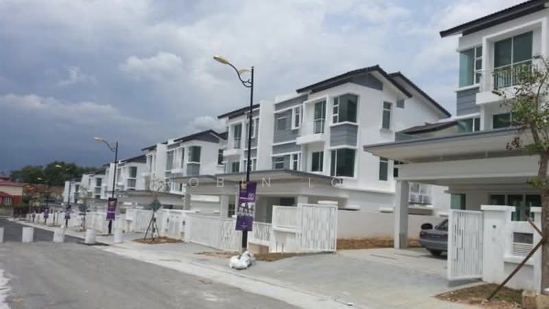 Rumah Berkembar untuk Dijual di Tropicana Cheras (Cheras) - Robin Loh - PropertyGuru.com.my