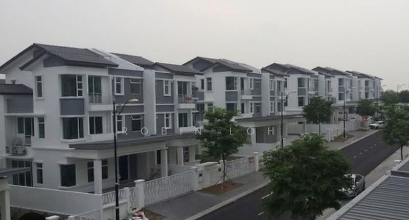 Rumah Berkembar untuk Dijual di Tropicana Cheras (Cheras) - Robin Loh - PropertyGuru.com.my