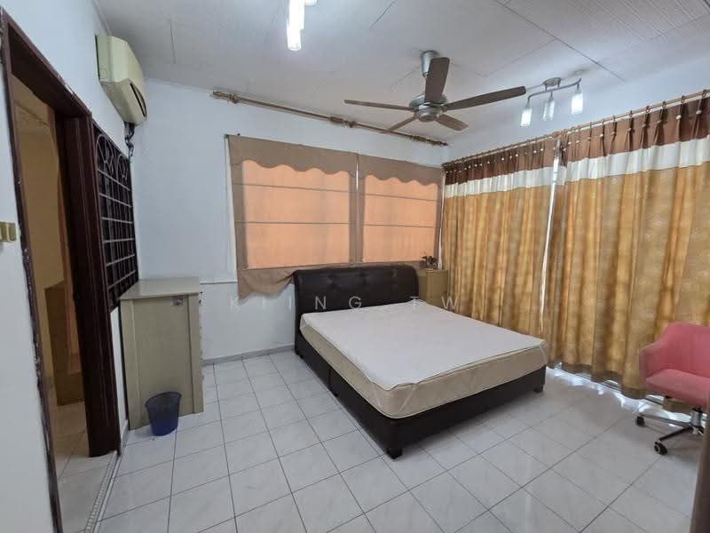 Rumah Teres 2-Tingkat untuk Dijual di Kepong (Kuala Lumpur) - Kiing TW - Bedroom - PropertyGuru.com.my