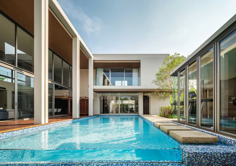 4.5-storey Terraced House for Sale in Bandar Utama (Selangor) - Dennis Saw - Exterior - PropertyGuru.com.my