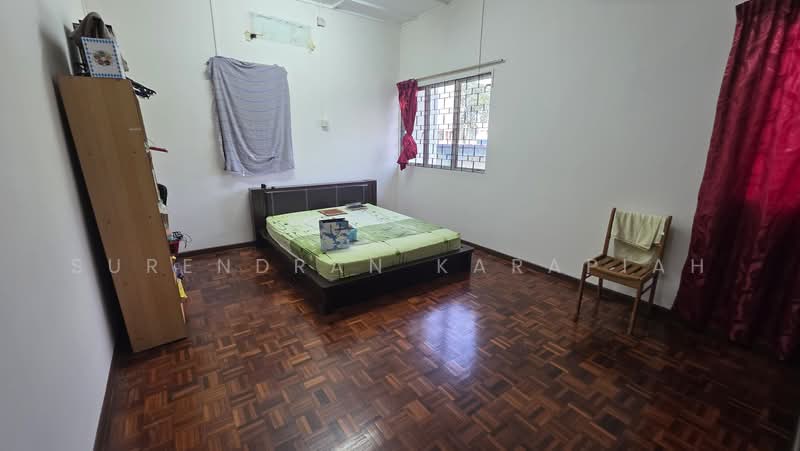 Rumah Berkembar untuk Dijual di Taman Wangi (Klang) - Surendran Karapiah - Bedroom - PropertyGuru.com.my