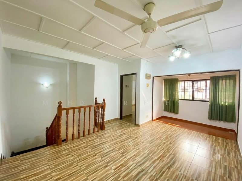 2-storey Terraced House for Sale in Seksyen 20 (Shah Alam) - Mohd Nor Fahmi - Living Room - PropertyGuru.com.my