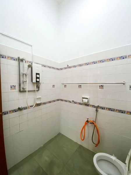 2-storey Terraced House for Sale in Seksyen 20 (Shah Alam) - Mohd Nor Fahmi - Bathroom - PropertyGuru.com.my