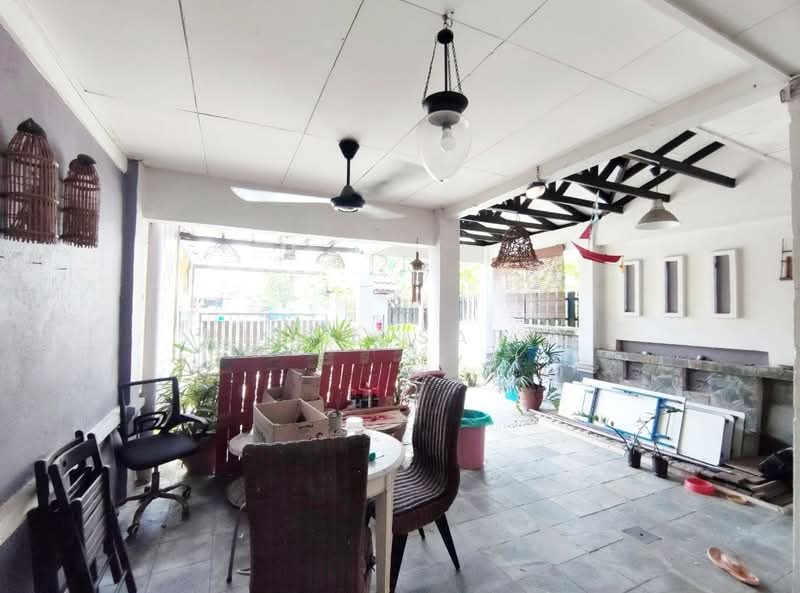 Rumah Teres 2 Tingkat untuk Dijual di Seksyen 13 (Shah Alam) - Reena Sarif - Exterior - PropertyGuru.com.my