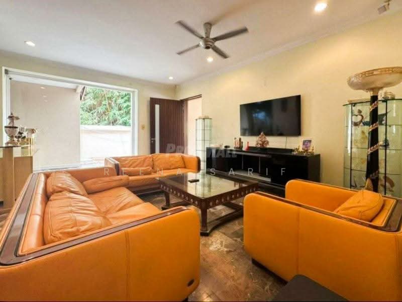 Rumah Berkembar untuk Dijual di Sri Hartamas (Kuala Lumpur) - Reena Sarif - Living Room - PropertyGuru.com.my