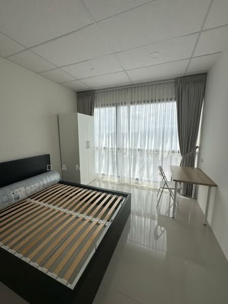 Servis Apartment untuk Disewa di Edelweiss @ Tropicana Gardens - Daniel Low - Bedroom - PropertyGuru.com.my