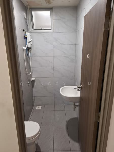 Service Residence for Rent at SKS Habitat - Quinccy Lim - Bathroom - PropertyGuru.com.my
