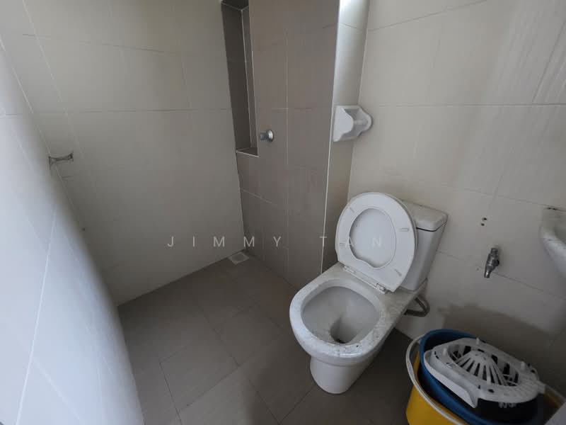 2-storey Terraced House for Sale in Bandar Seri Coalfields (Sungai Buloh) - Jimmy Tan - Bathroom - PropertyGuru.com.my