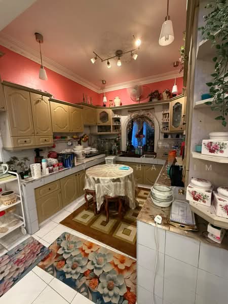 Bungalow Land for Sale in Ampang (Selangor) - Ruqayyah Hashim - Kitchen - PropertyGuru.com.my