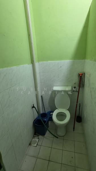 Rumah Teres 1 Tingkat untuk Dijual di Taman Jaya Utama (Telok Panglima Garang) - Surendran Karapiah - Bathroom - PropertyGuru.com.my