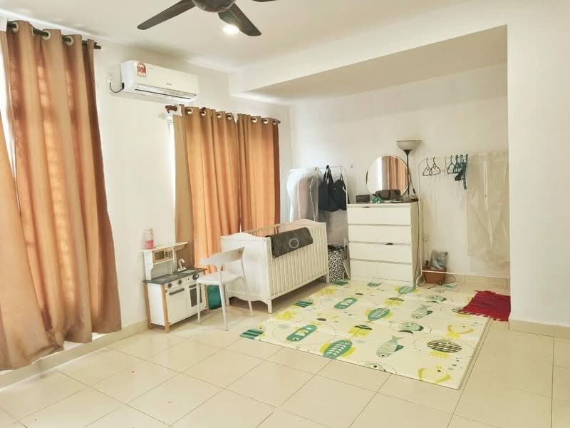 2.5-storey Terraced House for Sale in Senai (Johor) - Sufi Norman - Bedroom - PropertyGuru.com.my