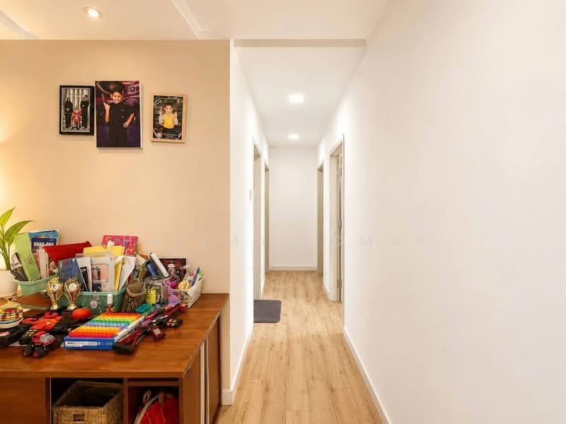 Condominium for Sale at Vista Millennium Condominium - Hazeman Omar - Corridor - PropertyGuru.com.my