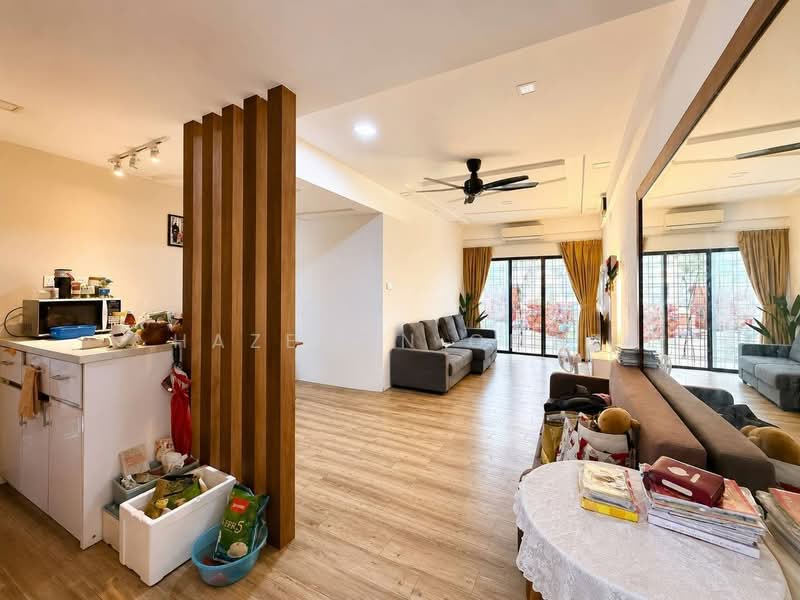 Condominium for Sale at Vista Millennium Condominium - Hazeman Omar - Living Room - PropertyGuru.com.my