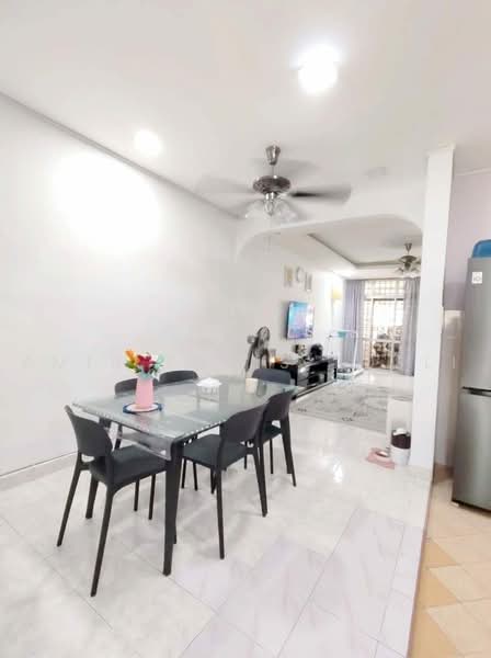 2-storey Terraced House for Sale in Mutiara Rini (Skudai) - Amir Faris Rusli - Dining Room - PropertyGuru.com.my