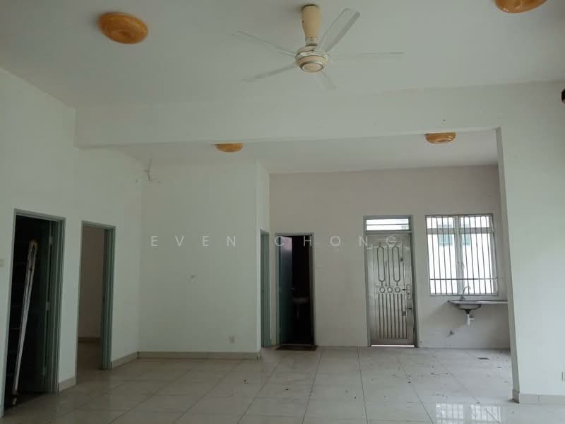 Semi-Detached House for Sale in Taman Anggerik Villa (Kajang) - Even Chong - Living Room - PropertyGuru.com.my