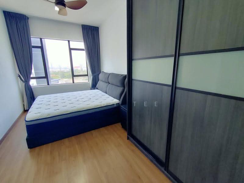 Condominium for Rent at The Greens (Residensi Hijauan) @ Subang West - Andy Tee - Master Room With Big Built-in Wardrobe - PropertyGuru.com.my