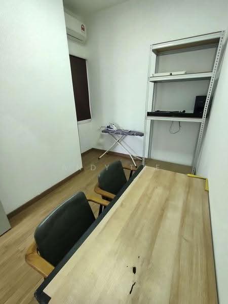Condominium for Rent at The Greens (Residensi Hijauan) @ Subang West - Andy Tee - 3rd Bedroom With Study Table, Air-Con - PropertyGuru.com.my