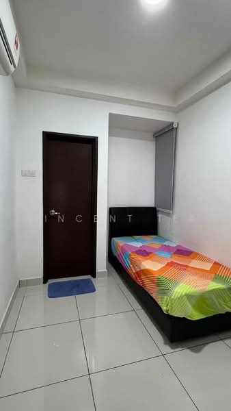 Pangsapuri untuk Disewa di KSL Residence @ Daya - Vincent Tea - Bedroom - PropertyGuru.com.my