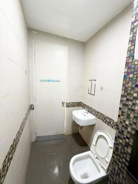 Kondominium untuk Disewa di The Vyne - Rex Tan - Bathroom - PropertyGuru.com.my