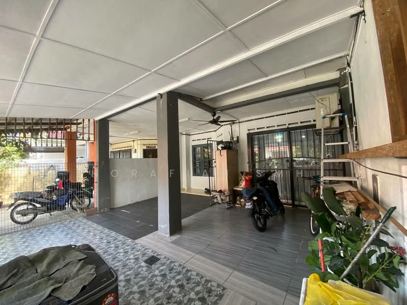 2-storey Terraced House for Sale in Banting (Selangor) - Norafian SMH - PropertyGuru.com.my