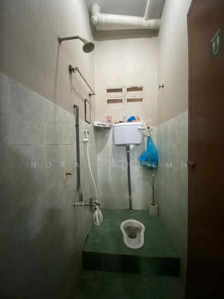 2-storey Terraced House for Sale in Banting (Selangor) - Norafian SMH - PropertyGuru.com.my