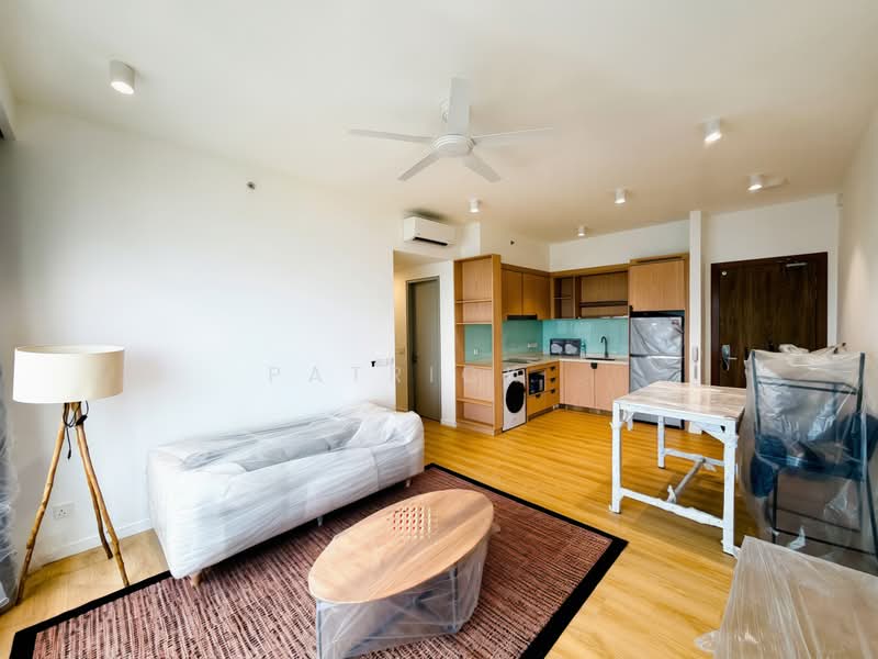 Servis Apartment untuk Disewa di The Meg Serviced Residence - Patrick . - Living Room - PropertyGuru.com.my