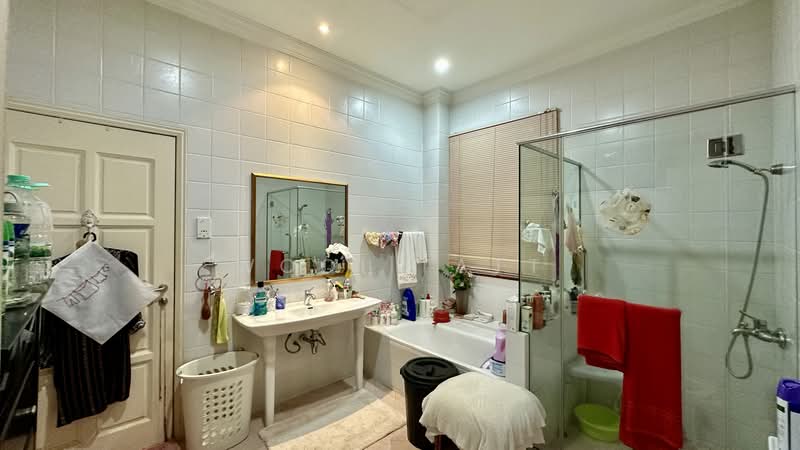 Bungalow for Sale in Bangsar (Kuala Lumpur) - Wooi Tatt - Bathroom - PropertyGuru.com.my