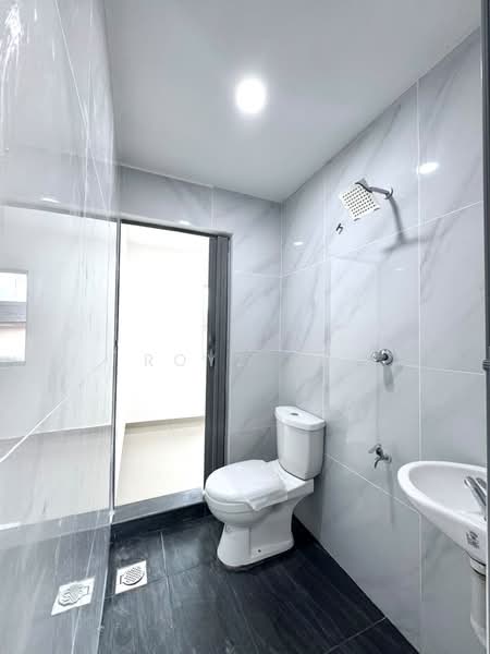 Rumah Teres 2 Tingkat untuk Dijual di Taman Desa Jaya (Johor Bahru) - Royz Ng - Bathroom - PropertyGuru.com.my